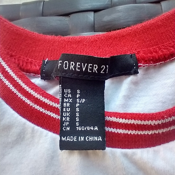 Graphic Tee - Picture 6 of 7